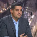 Руди Василев към своите: На балотажа в никакъв случай не гласувайте за Йотова