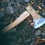 Бой с брадва и дървени пръти на улица в Кърджали, има задържани