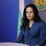 "Защита" към здравния министър: Кате, иди си, не ставаш за тази работа