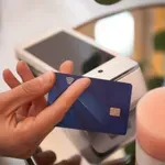 Жена се опита да изтегли 7000 евро от сметката на 72-годишен, банков служител осуети измамата