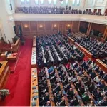 На високи токчета: Едва 30% са жените кандидатки за депутатки