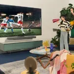 Футболни фенове получават телевизори, след като са им отказани визи за Щатите