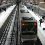 Жена намери голяма сума пари в метрото и издири собственика във Фейсбук