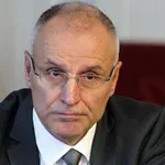 Димитър Радев: С влизане в еврозоната рисковете няма да изчезнат