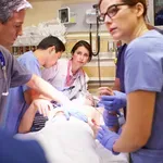 Гарантирани заплати или стипендии за младите медици