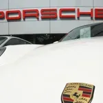 Бивш треньор в ЦСКА наруши правилата със своето "Порше"