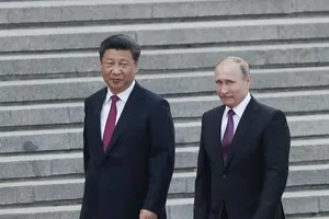 Историческа визита: Президентът на Китай кацна в Русия (ВИДЕО)