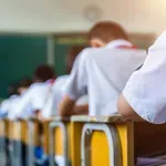 Съмнения за AI и преписване: Проверяват стотици матури по БЕЛ