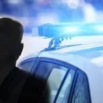 ВИЖДАЛИ ЛИ СТЕ ГО? Издирват млад мъж в Девня (СНИМКА)