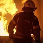 УЖАСЯВАЩА ТРАГЕДИЯ: Жена почина при пожар в София, задържаха психично болен!