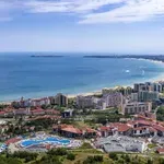 ШОК ПО МОРЕТО: Празни хотели и скъпотия на плажа!