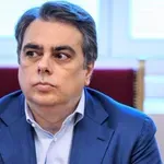 Асен Василев: Президентството е пресслужба на правителството