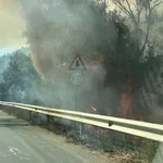 НОВ ПОЖАР: Горят около 20 декара сухи треви и храсти край Сандански