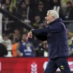 Разкриха как Моуриньо ритнал маса в съблекалнята на Челси