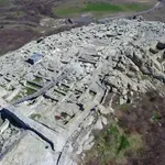 Откриха фрагменти от римски статуи на Перперикон