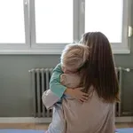 Депутатите отрязаха парите за майките!