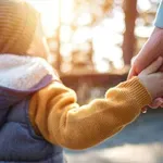 Близо 1500 деца са настанени в приемни семейства у нас