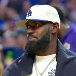 ЛеБрон Джеймс отново тренира с ЛА Лейкърс