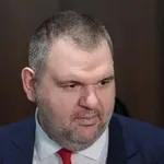 Свалиха охраната от НСО на Делян Пеевски