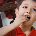 Ибрахим лапа лабне! Влизаме в кухнята на ливанския сериал „1001 нощ“