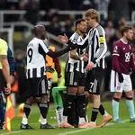 Нюкасъл мина през Бърнли