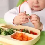 Колко хранения на ден трябва да има 7-месечно бебе?