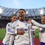 Астън Вила няма спирка след голово шоу срещу Уест Хем и гледа към върха