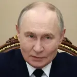 Путин опрощава дългове на новопостъпили военнослужещи