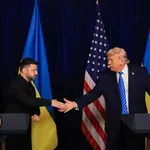 СКАНДАЛ ЗАД ЗАТВОРЕНИ ВРАТИ: Тръмп унизил Зеленски във Флорида!