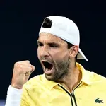 Гришо се поти зверски за Мелбърн