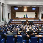 ПОЛИТИЧЕСКИ РЕАКЦИИ СЛЕД АТАКАТА С ДРОНОВЕТЕ: Искат КСНС и отговори за сигурността на България