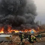 ТРАГЕДИИ В СЕУЛ: Пожар изпепели дома на 180 души, автобус се разби в стъклена сграда (СНИМКИ и ВИДЕО)