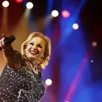 ПО НОТИ: Тони Димитрова лекува Лия с дует