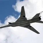 НАД 5 ЧАСА В НЕБЕТО: Руски бомбардировачи извършиха патрул над Балтийско море