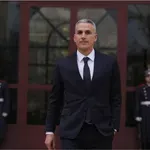 Служебното правителство с премиер Андрей Гюров се очаква да положи клетва пред Народното събрание