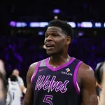 Неукротим Антъни Едуардс поведе Минесота с 40 точки срещу затъващия Далас