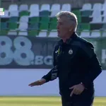 Щастлив рикошет прати топката за втори път във вратата на Берое