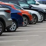 ВОЙНА С ЯЙЦА ЗА ПАРКОМЕСТА, обстрелват пришълци в столицата (СНИМКИ)