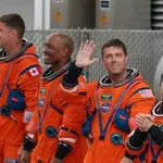 150 000 USD е заплатата на астронавтите от Артемис II