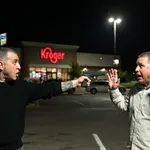 ЗАРАДИ ПОКЕМОН: Застреляха мъж, прередил се на опашка