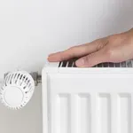 Нови цени на тока и парното