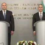 СМЯНА НА КАРАУЛА: Радев пое кормилото на държавата от Гюров!