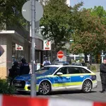 ЕКШЪНЪТ В ЗИНЦИГ: Заложническата криза в банката приключи с щурм!