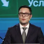 НОВ КАБИНЕТ, НОВИ РЕШЕНИЯ: Пулев спря всички плащания за сключване на договори и обществени поръчки!