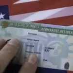 НОВИ ПРАВИЛА ОТ ТРЪМП! Затягат режима за Зелена карта в САЩ