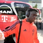 Заместникът на Горетцка пристигна за прегледи в Байерн