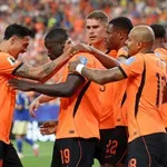 В СНИМКИ: Разгромът на Нидерландия над Швеция