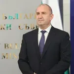 Премиерът Радев: Няма да замразяваме минималната заплата тази година