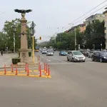Монтираха разделителен остров на Орлов мост