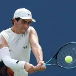 Англичанин изхвърли Иван Иванов от турнира в Роухямптън